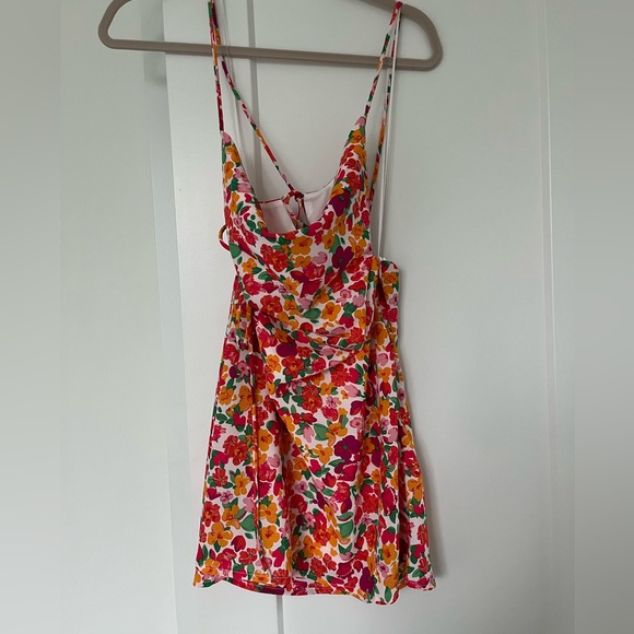 Floral dress never worn brand new. - Picture 7 of 8